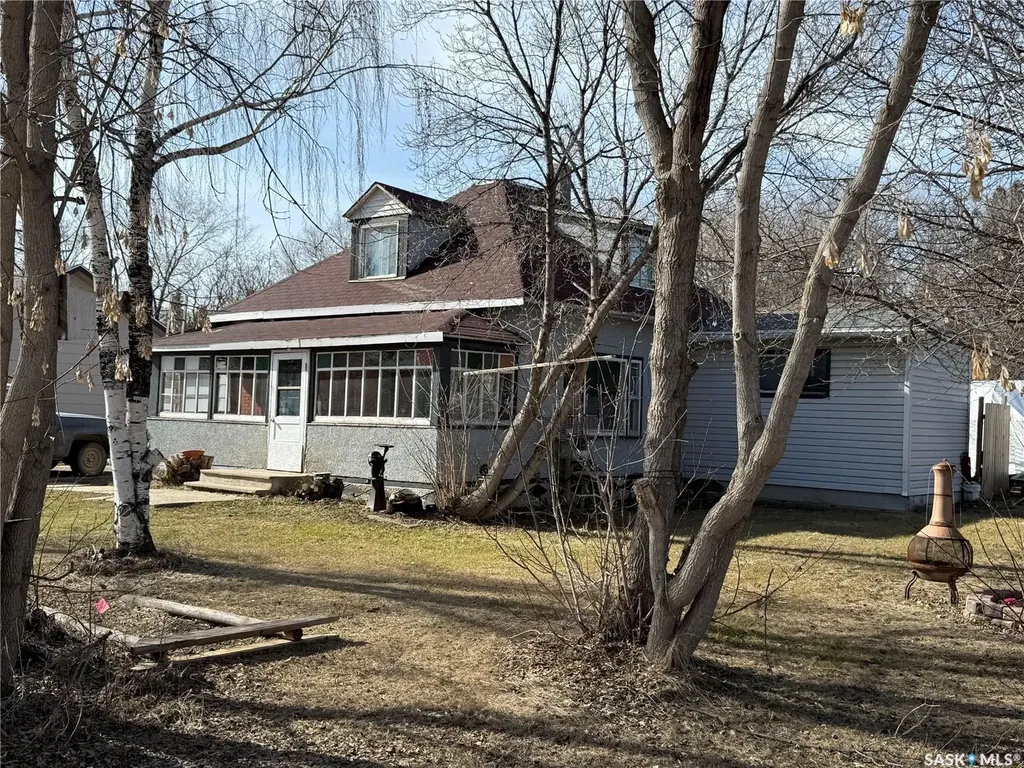 212 South Avenue E Hafford SK S0J 1A0