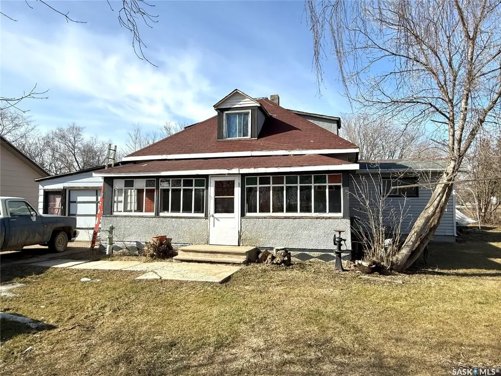 212 South Avenue E Hafford SK S0J 1A0