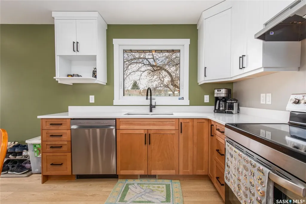 1511 Glendale Street Moose Jaw SK S6H 7B3