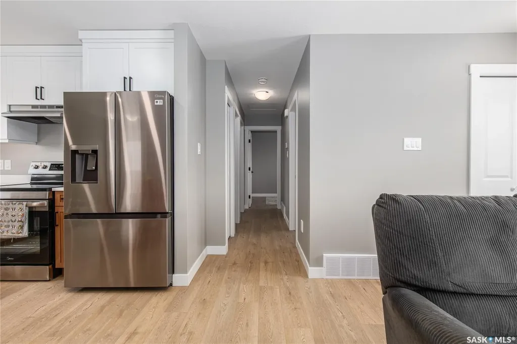 1511 Glendale Street Moose Jaw SK S6H 7B3