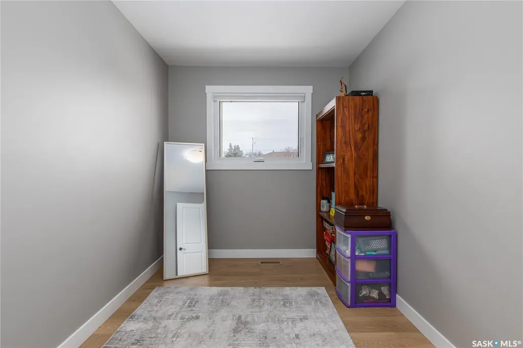 1511 Glendale Street Moose Jaw SK S6H 7B3