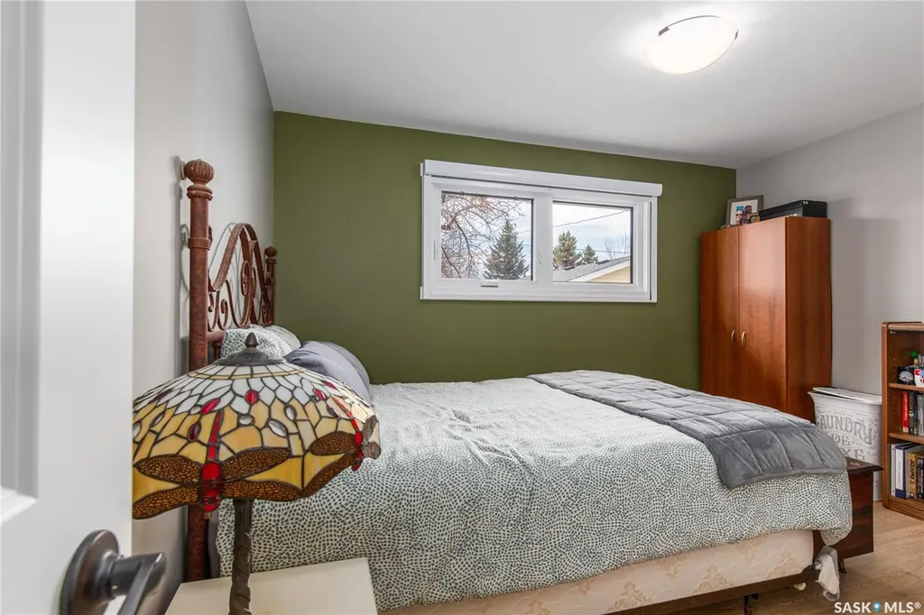 1511 Glendale Street Moose Jaw SK S6H 7B3
