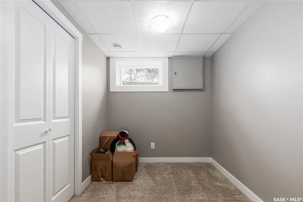 1511 Glendale Street Moose Jaw SK S6H 7B3