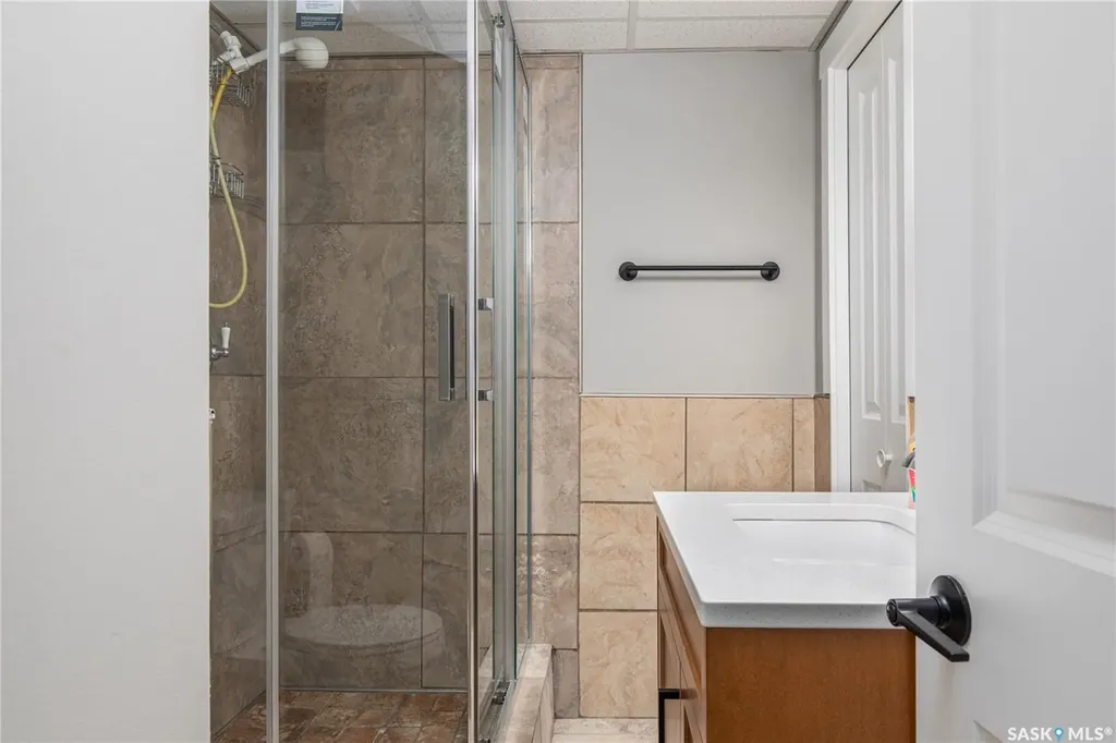 1511 Glendale Street Moose Jaw SK S6H 7B3