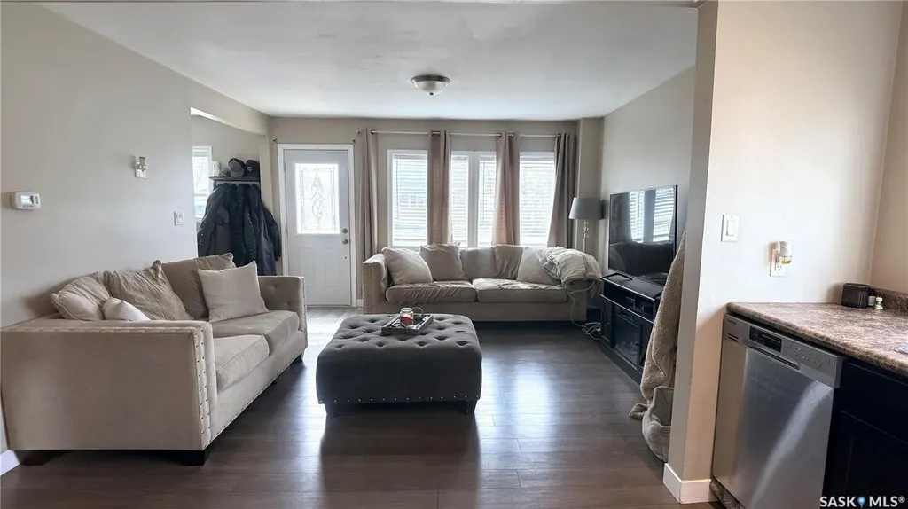 1537 Second Street Estevan SK S4A 2M9