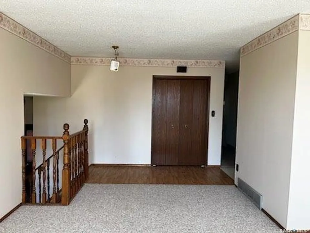 28 Overlord Crescent Kindersley SK S0L 1S0