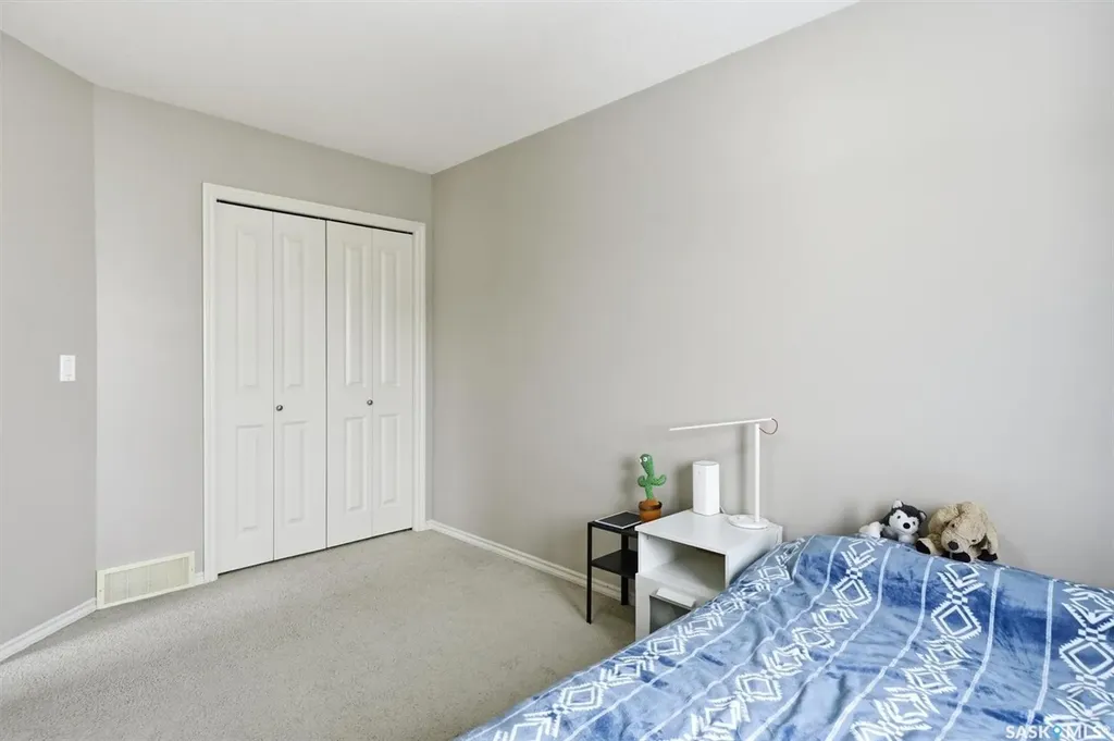615 Lynd Crescent Saskatoon SK S7T 0G8