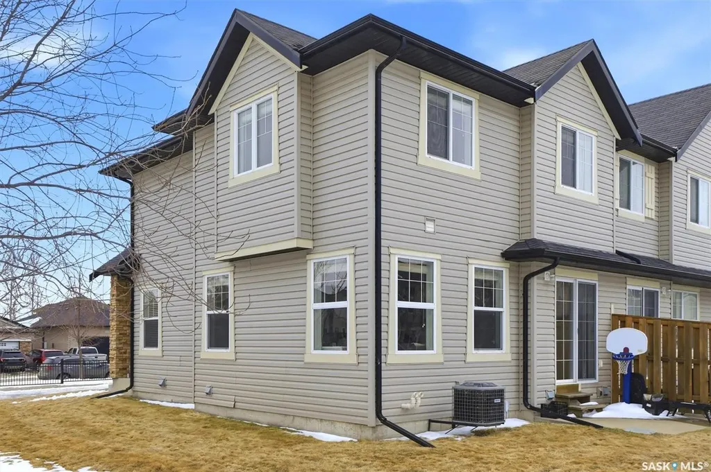 615 Lynd Crescent Saskatoon SK S7T 0G8