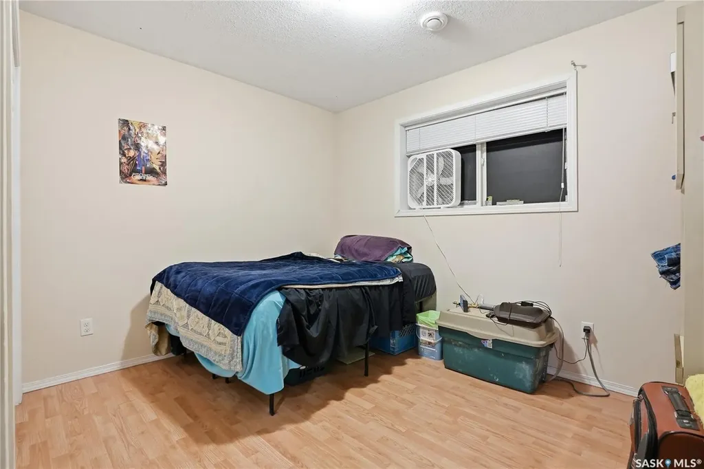 222 V Avenue S Saskatoon SK S7M 3B3