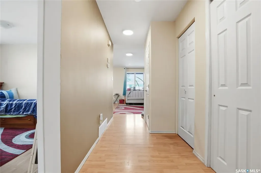 222 V Avenue S Saskatoon SK S7M 3B3