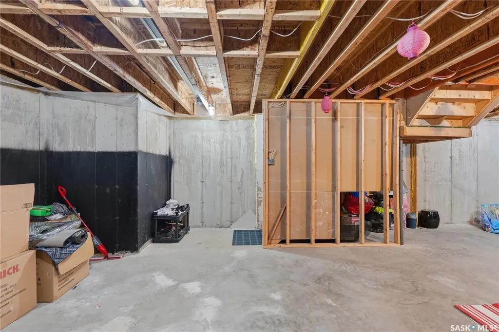 1334 Hunter Road Saskatoon SK S7T 0S5