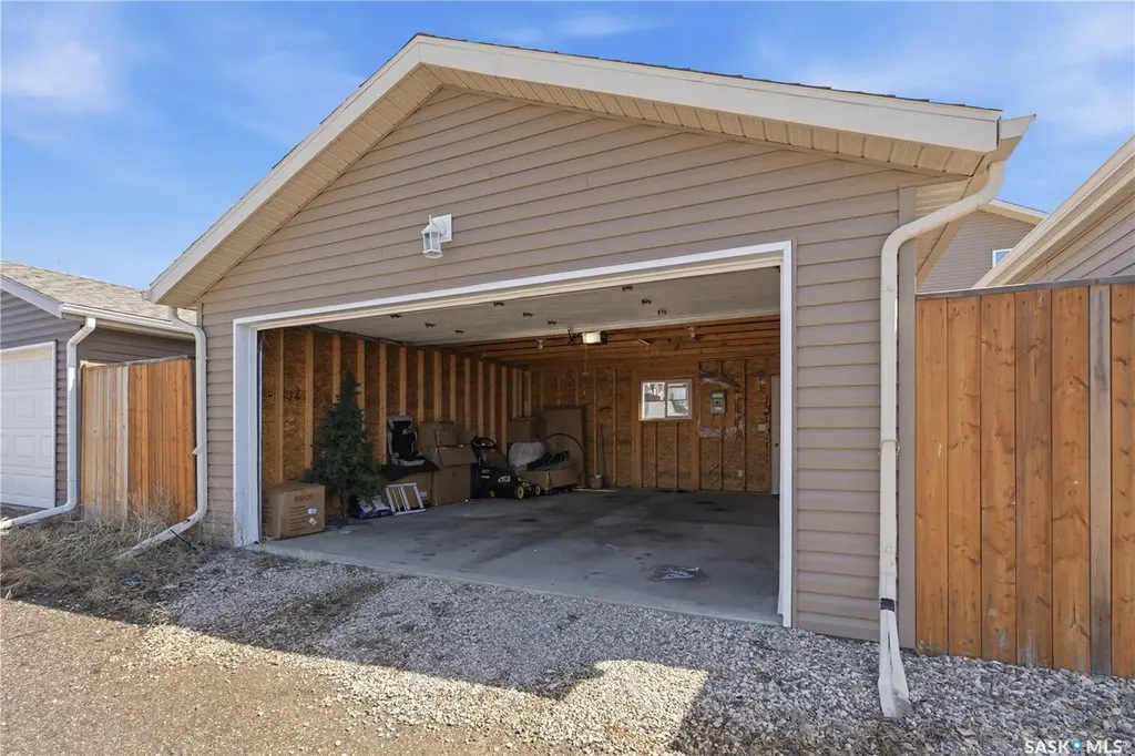 1334 Hunter Road Saskatoon SK S7T 0S5