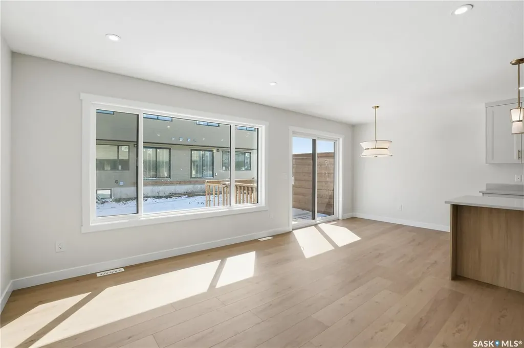 155 Mcfaull Way Saskatoon SK S7V 1Z9