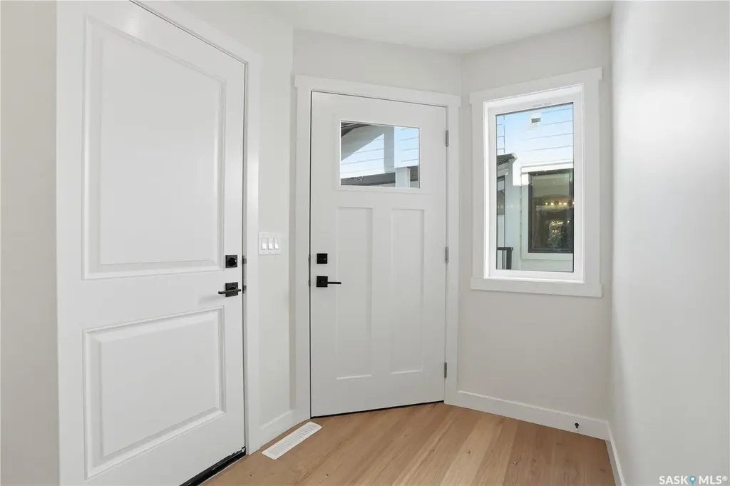 155 Mcfaull Way Saskatoon SK S7V 1Z9