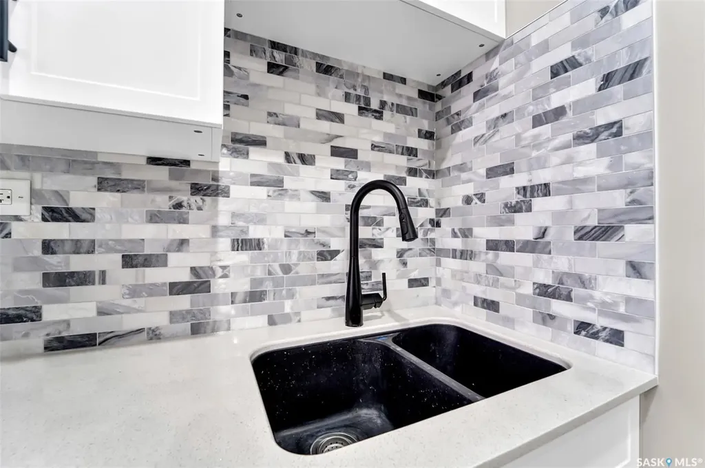 236 Barrett Street Saskatoon SK S7W 1C7