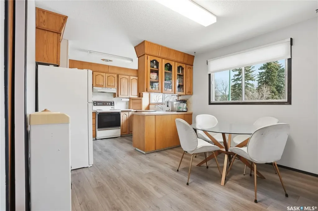 1117 Elevator Road Saskatoon SK S7M 3X1