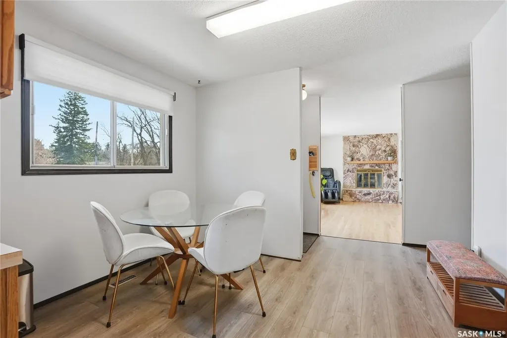 1117 Elevator Road Saskatoon SK S7M 3X1