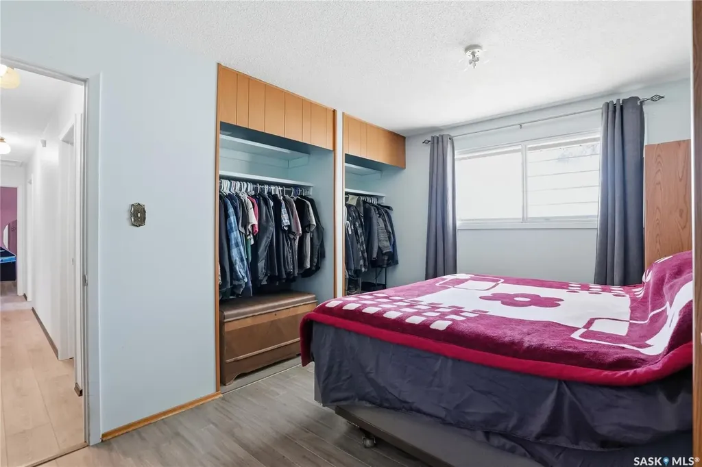 1117 Elevator Road Saskatoon SK S7M 3X1