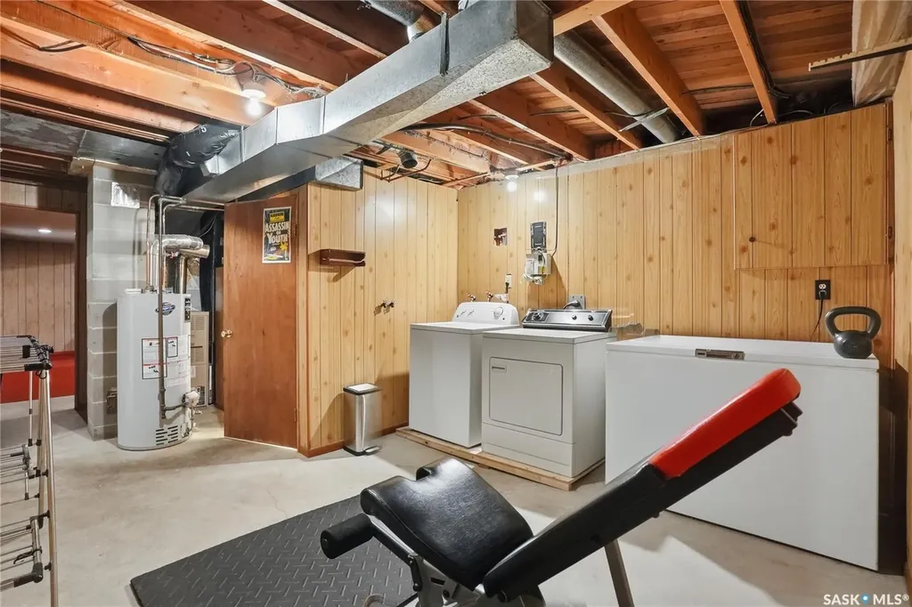 1117 Elevator Road Saskatoon SK S7M 3X1