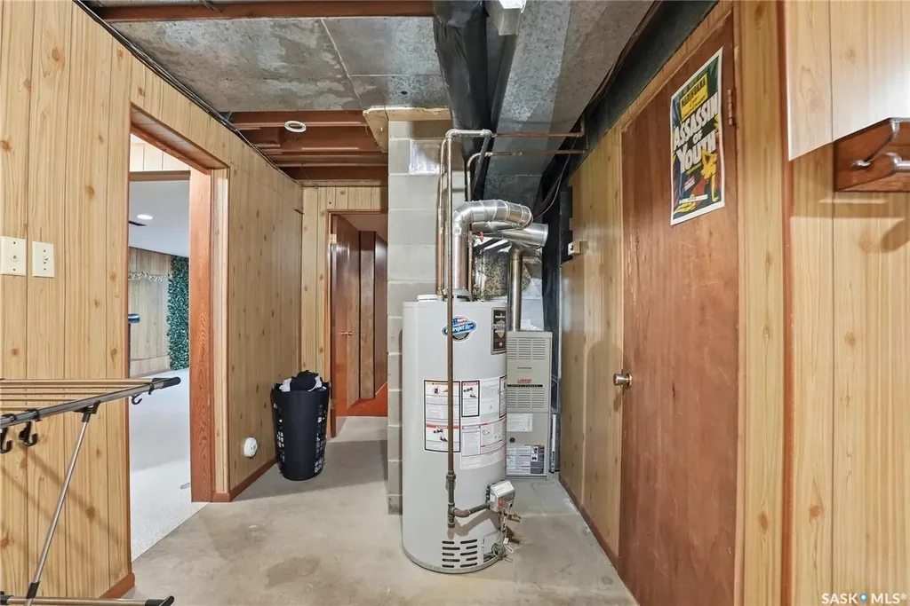 1117 Elevator Road Saskatoon SK S7M 3X1