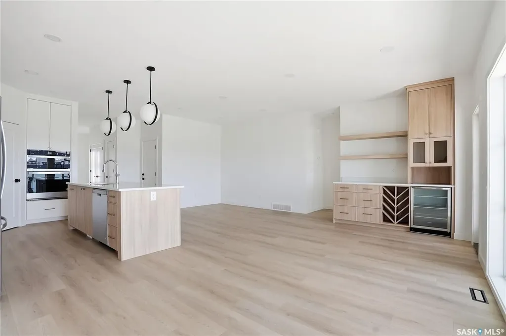 720 Brighton Boulevard Saskatoon SK S7V 1X1