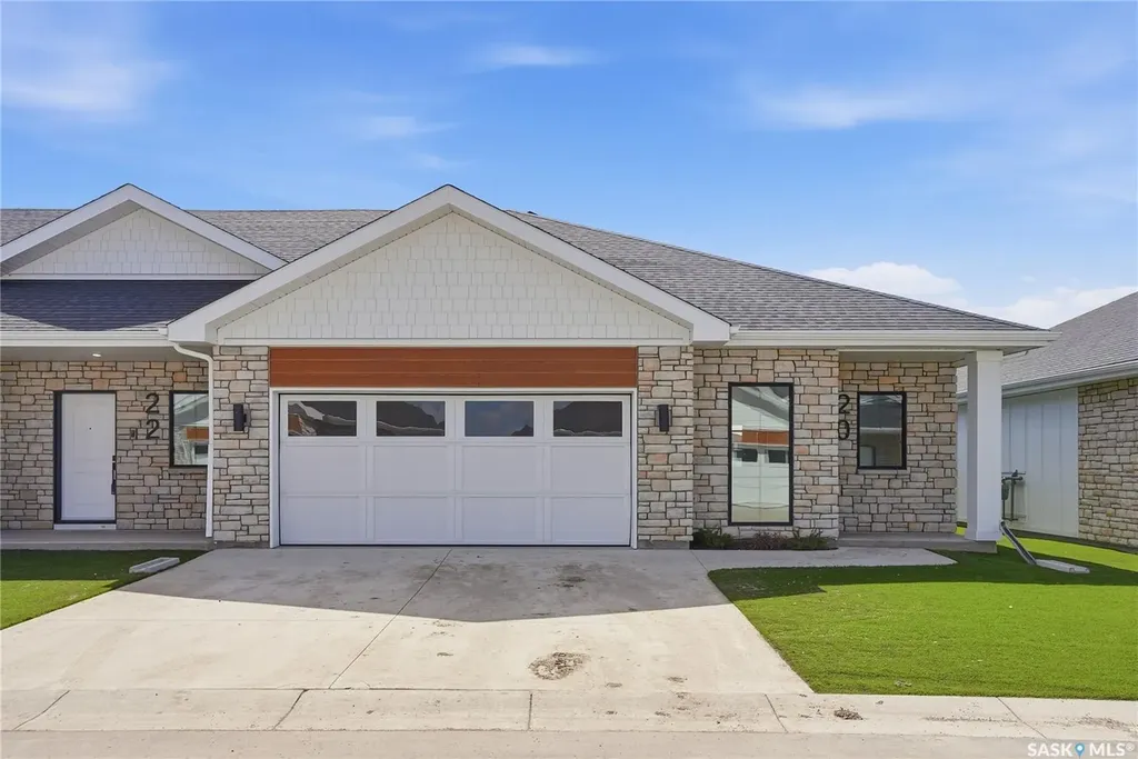 720 Brighton Boulevard Saskatoon SK S7V 1X1