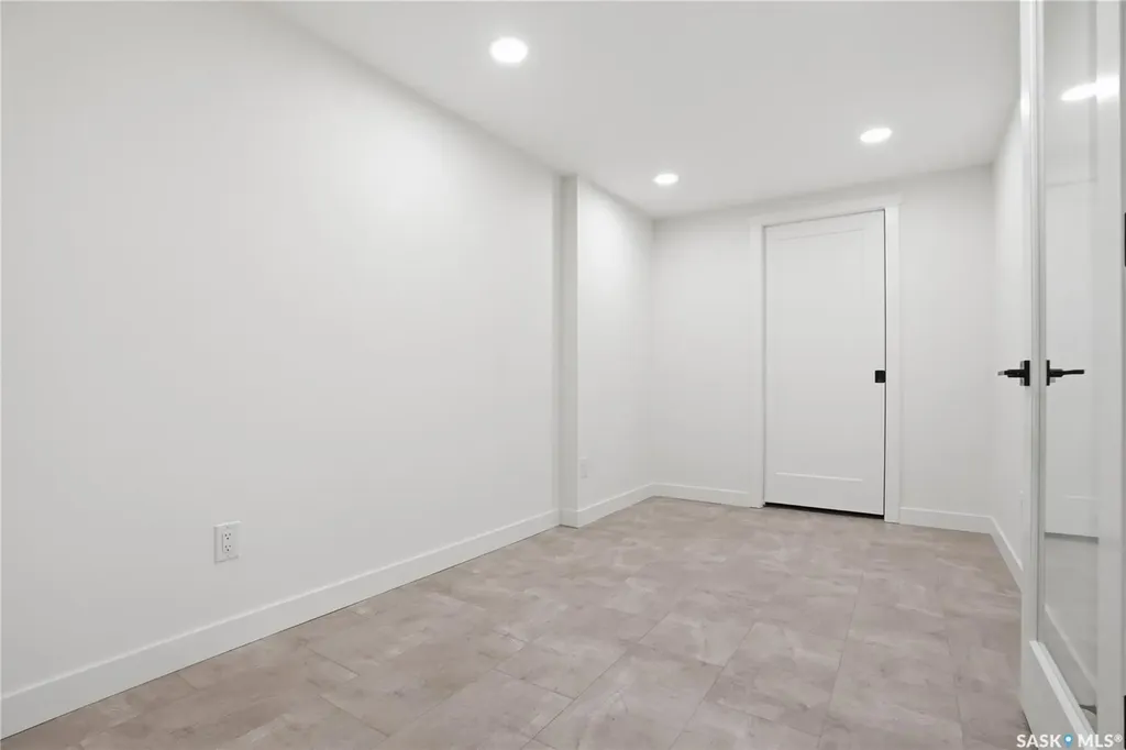 720 Brighton Boulevard Saskatoon SK S7V 1X1
