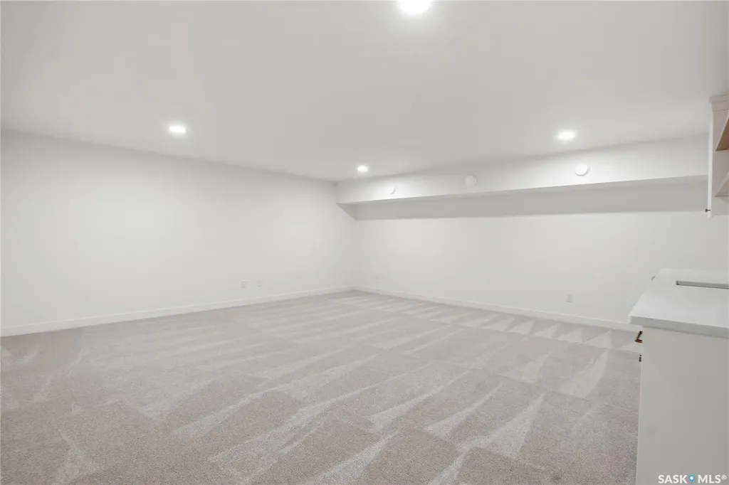 720 Brighton Boulevard Saskatoon SK S7V 1X1