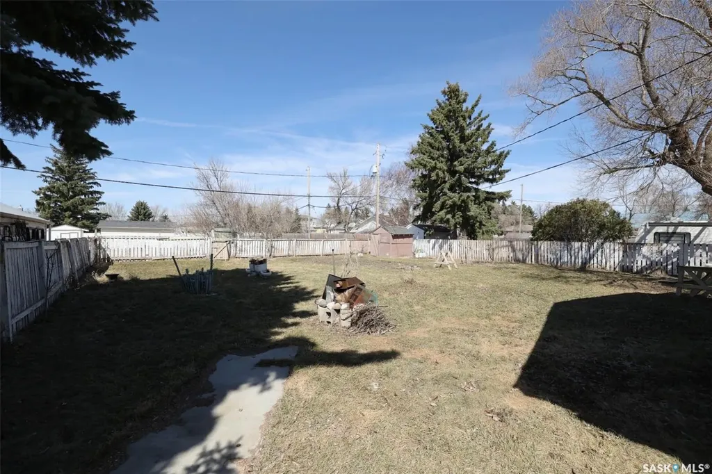 211 Main Street Vibank SK S0G 4Y0