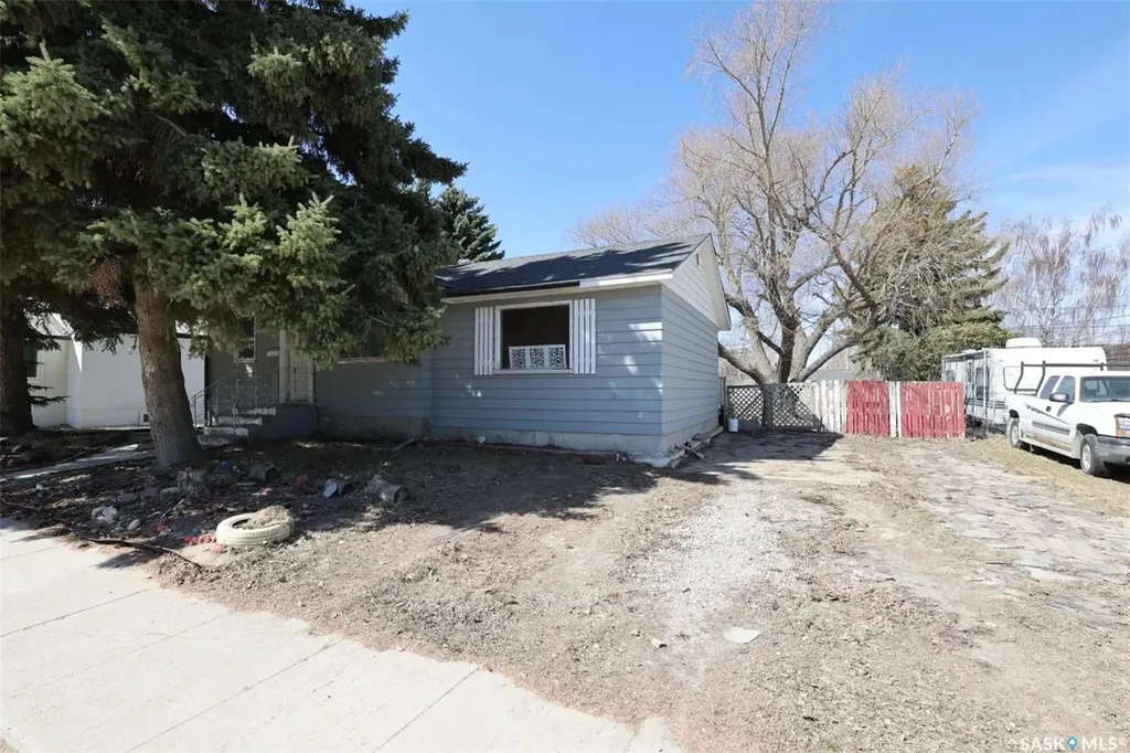 211 Main Street Vibank SK S0G 4Y0