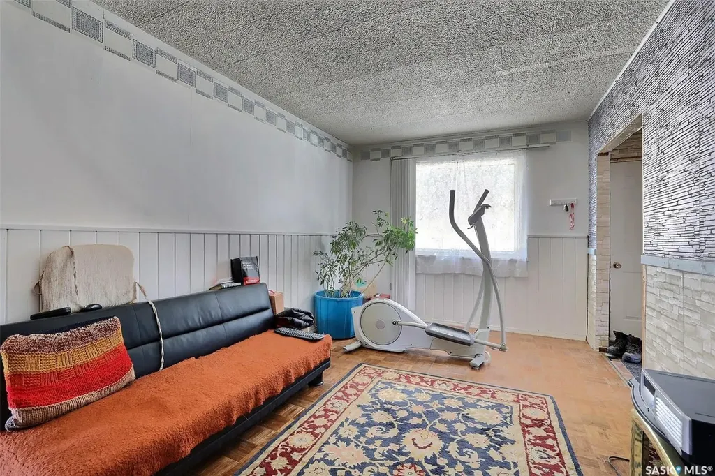 211 Main Street Vibank SK S0G 4Y0