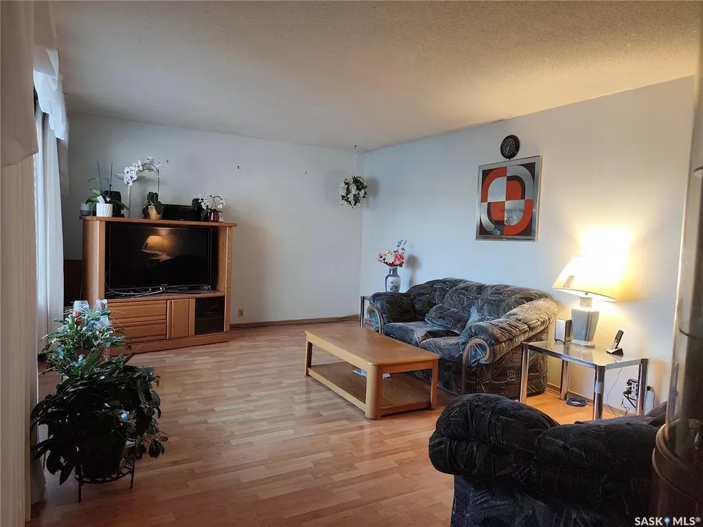 1113 Jubilee Drive Swift Current SK S9H 2A1
