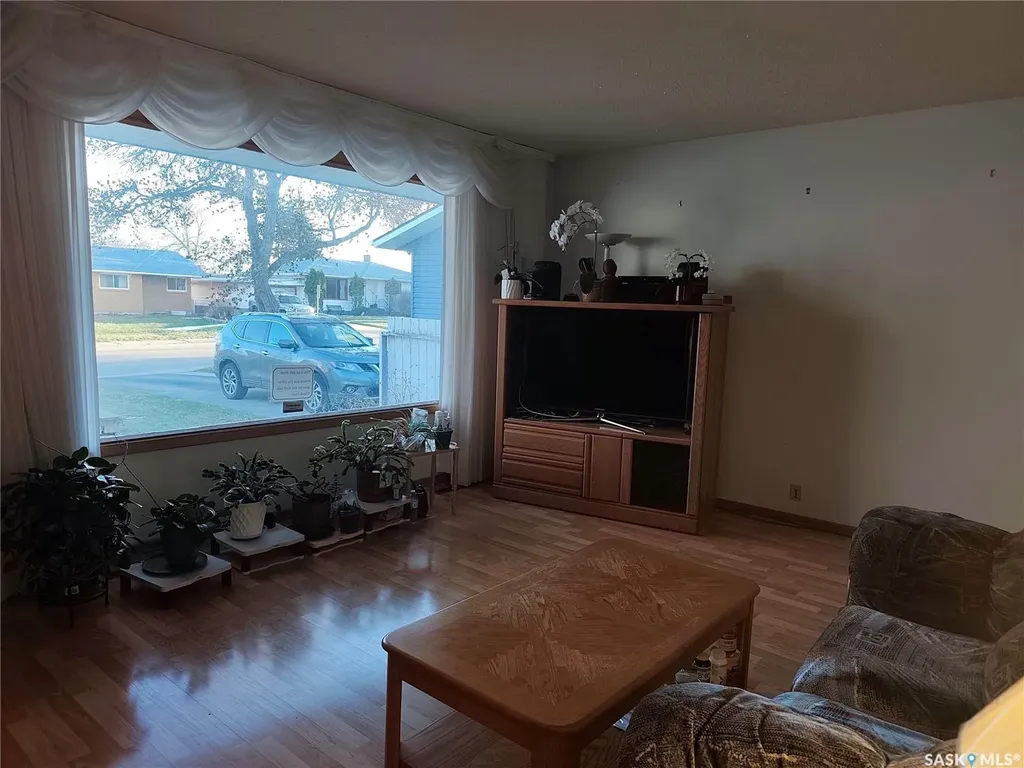 1113 Jubilee Drive Swift Current SK S9H 2A1