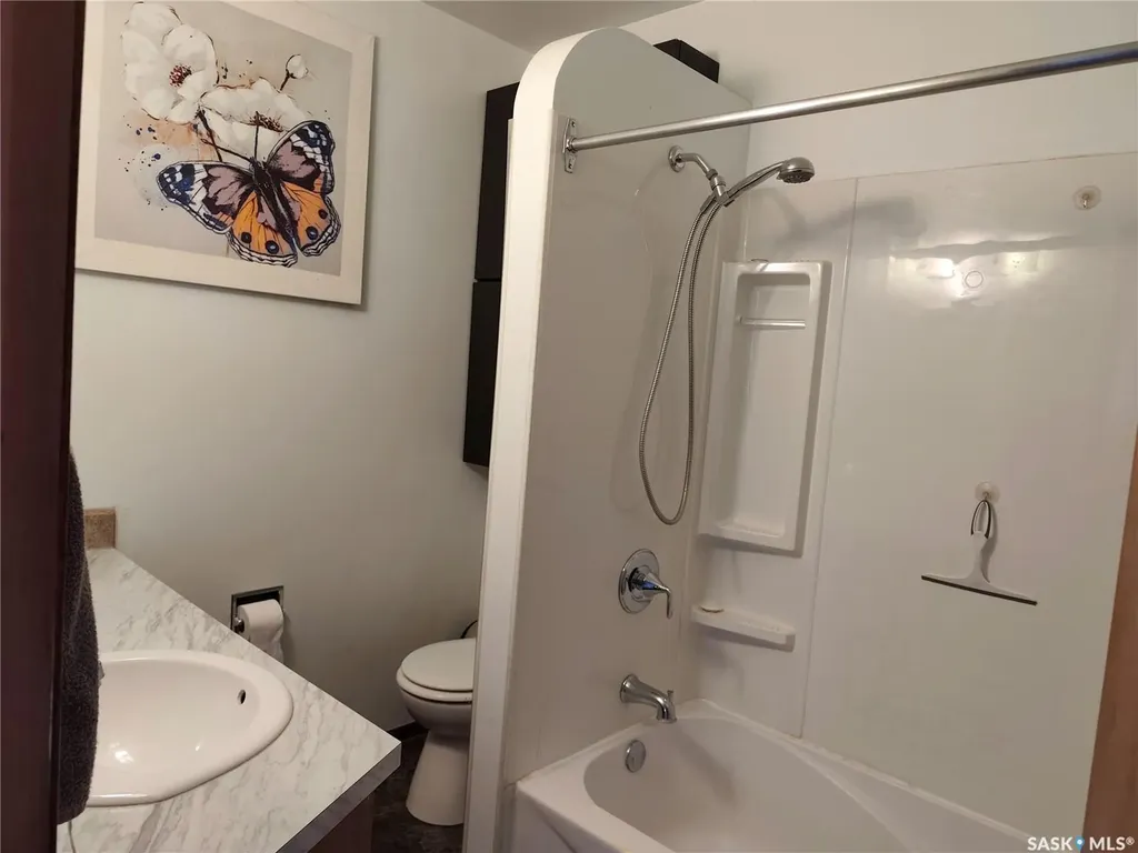 1113 Jubilee Drive Swift Current SK S9H 2A1