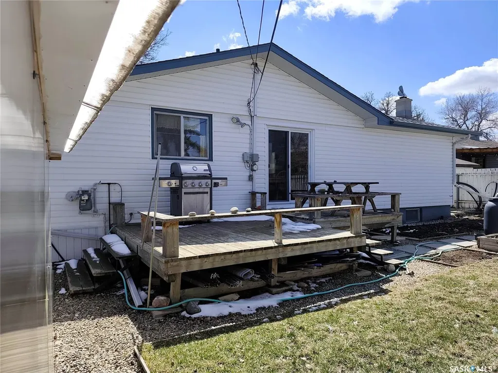 1113 Jubilee Drive Swift Current SK S9H 2A1