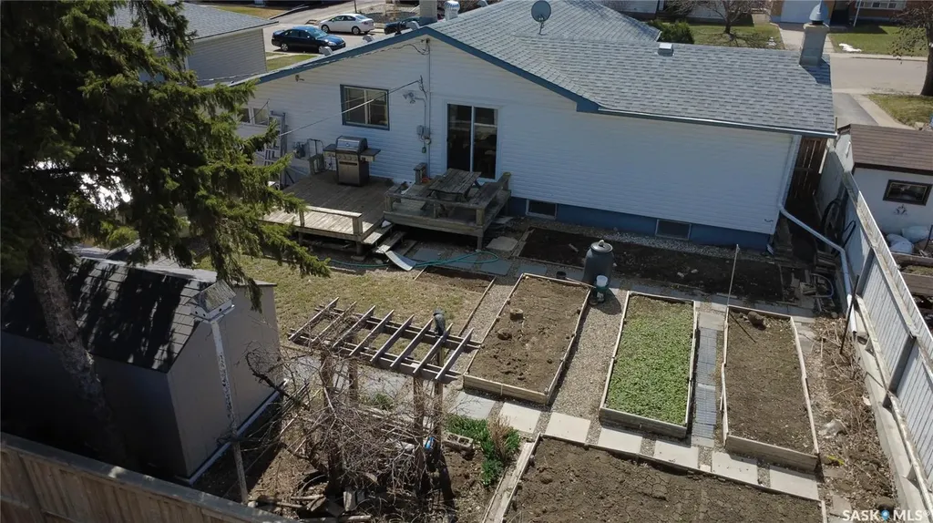 1113 Jubilee Drive Swift Current SK S9H 2A1