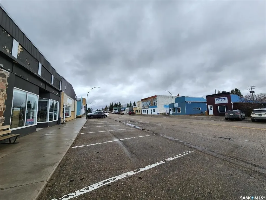 717 Desmond Street Grenfell SK S0G 2B0