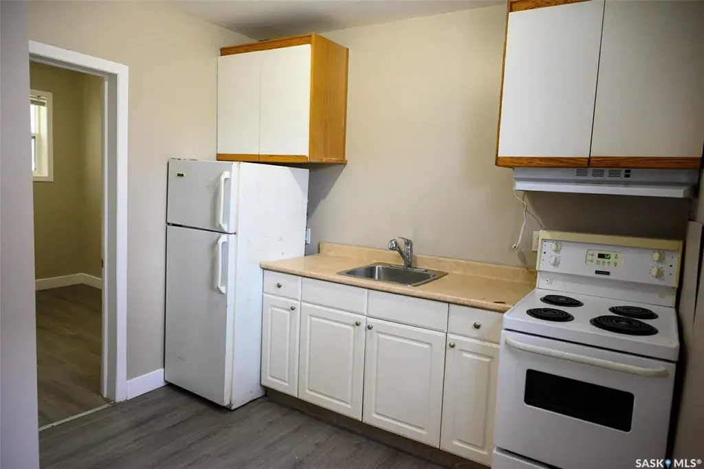 2332 Edgar Street Regina SK S4N 3L1