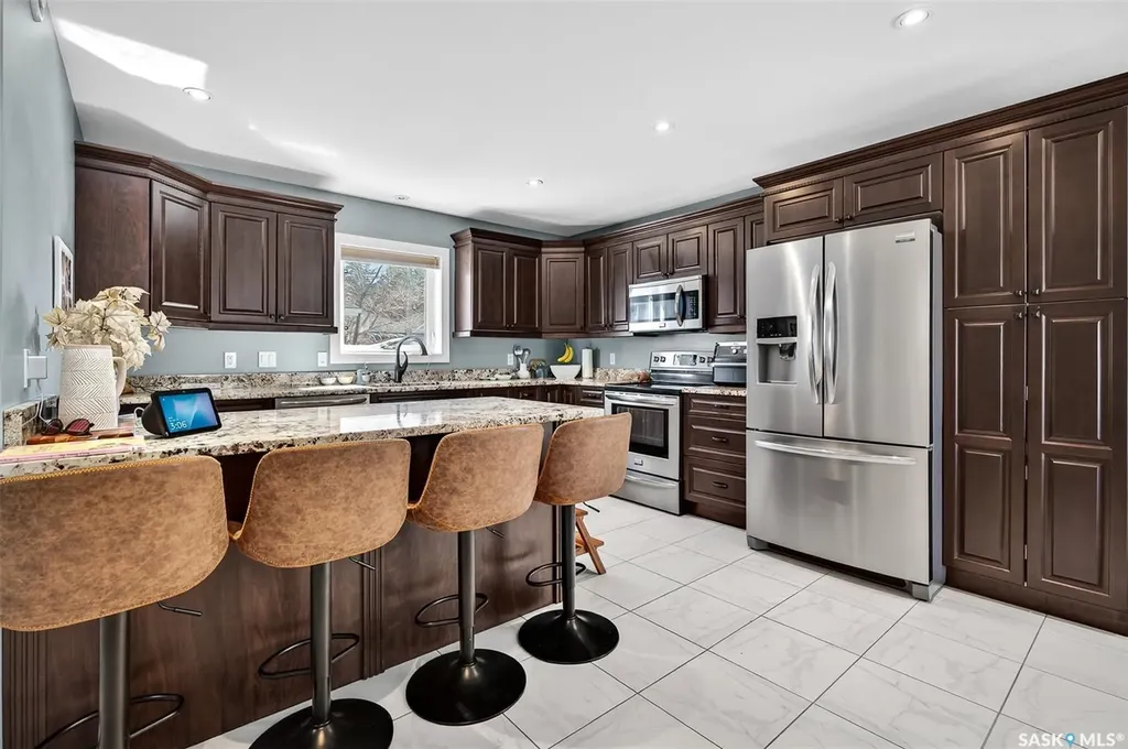269 High Street E Moose Jaw SK S6H 0C4