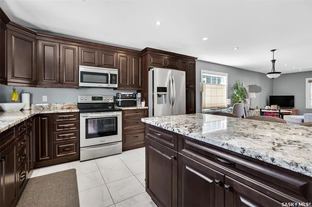 269 High Street E Moose Jaw SK S6H 0C4
