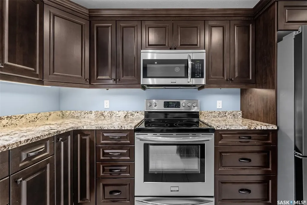 269 High Street E Moose Jaw SK S6H 0C4