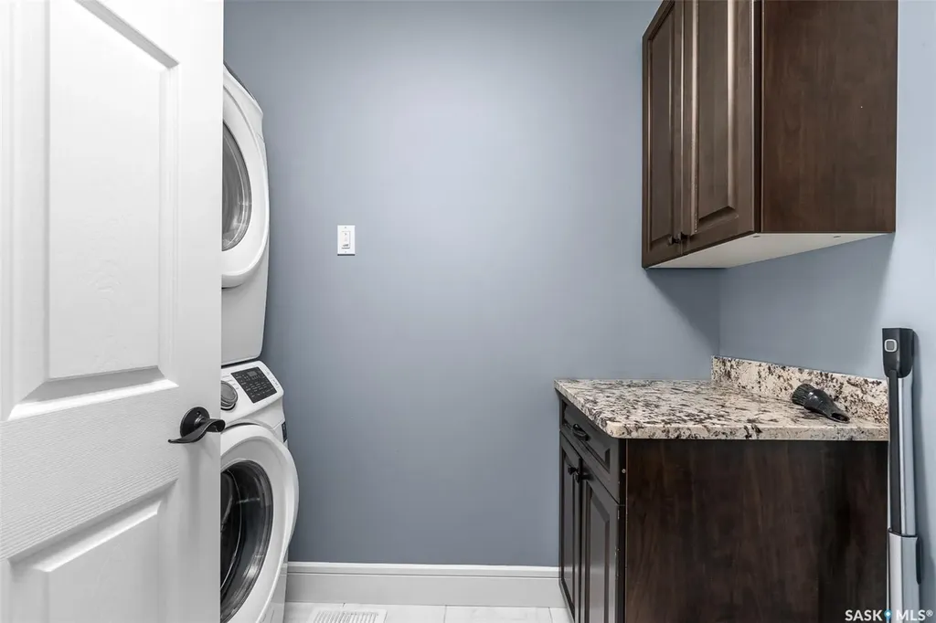 269 High Street E Moose Jaw SK S6H 0C4
