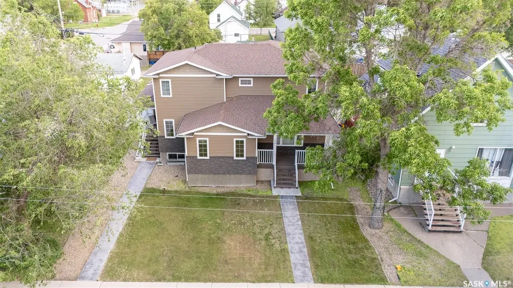 269 High Street E Moose Jaw SK S6H 0C4