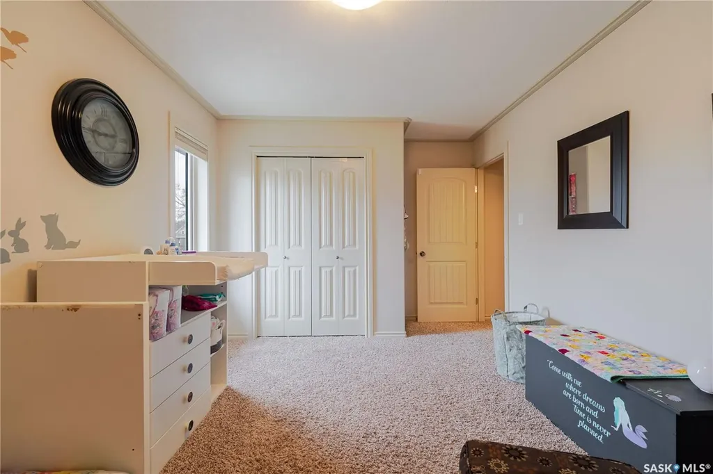 805 4th Avenue NW Moose Jaw SK S6H 3W8