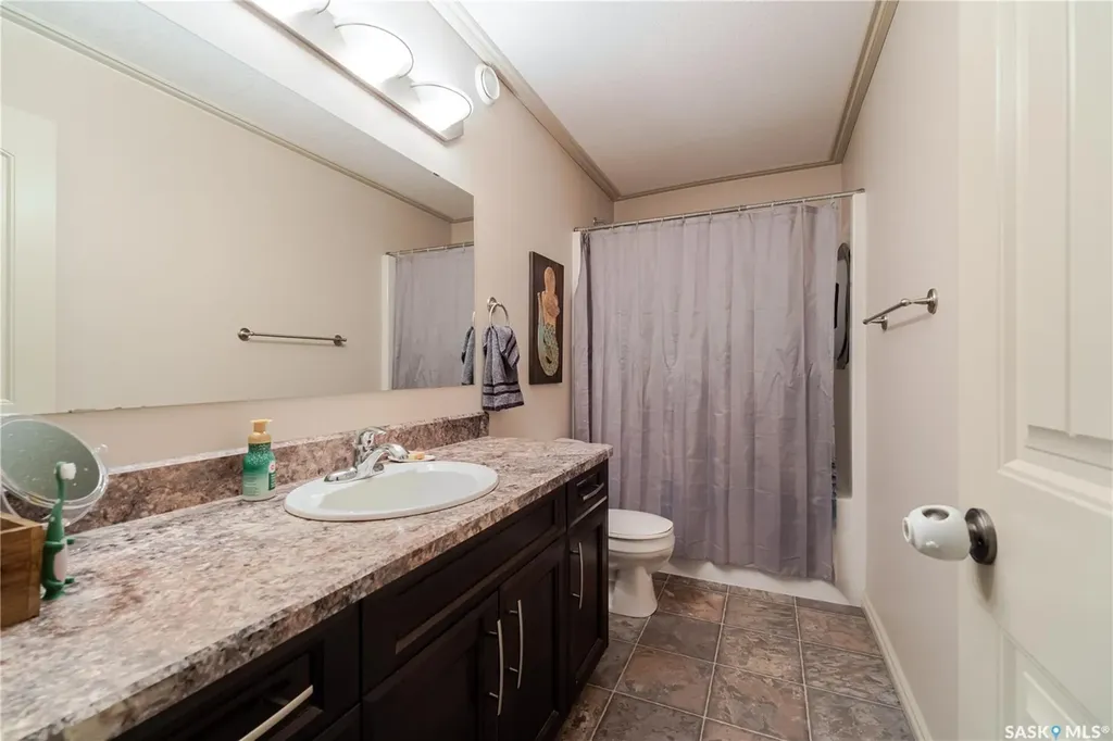 805 4th Avenue NW Moose Jaw SK S6H 3W8