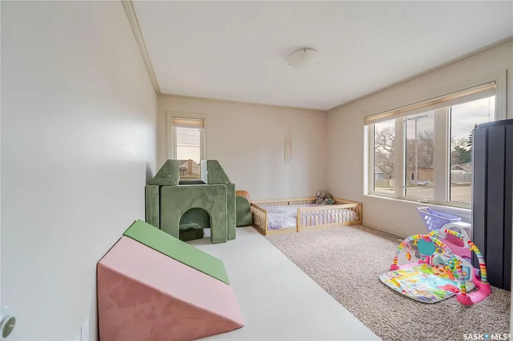 805 4th Avenue NW Moose Jaw SK S6H 3W8
