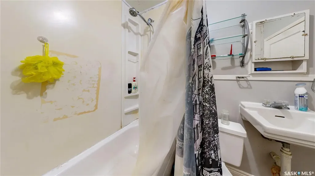 20 Cecil Crescent Regina SK S4T 5Y5