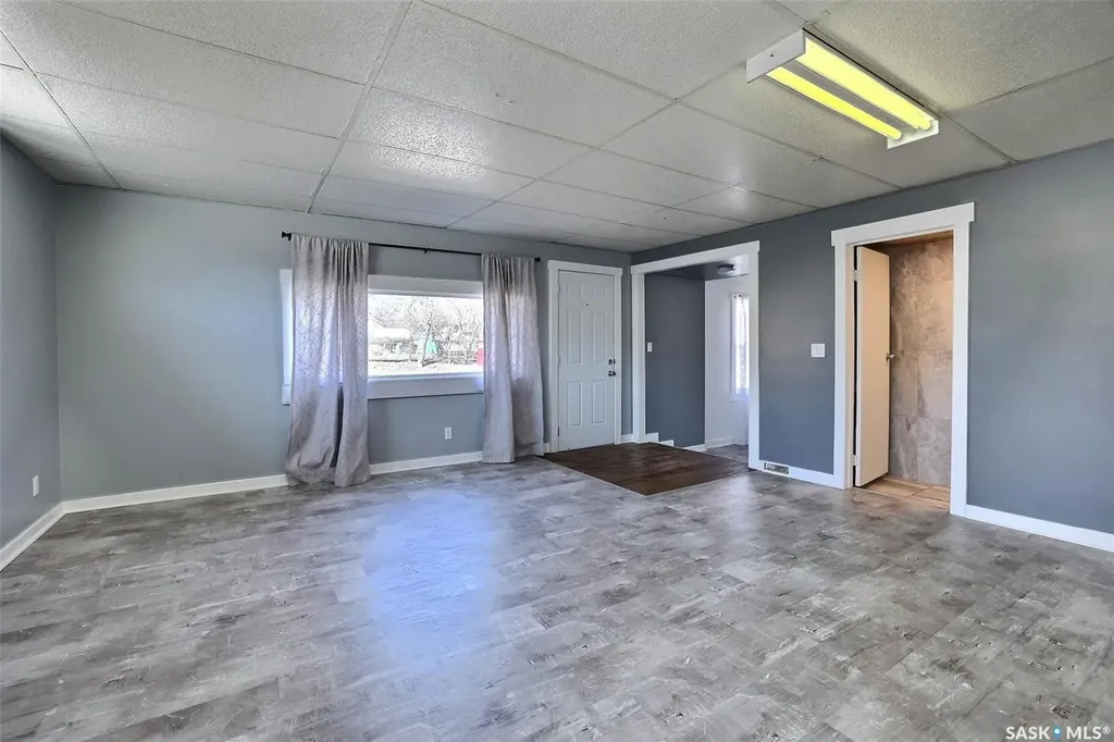 231 Centre Street Regina Beach SK S0G 4C0