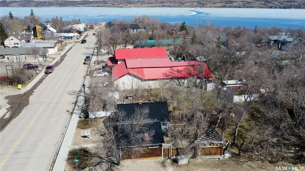 231 Centre Street Regina Beach SK S0G 4C0