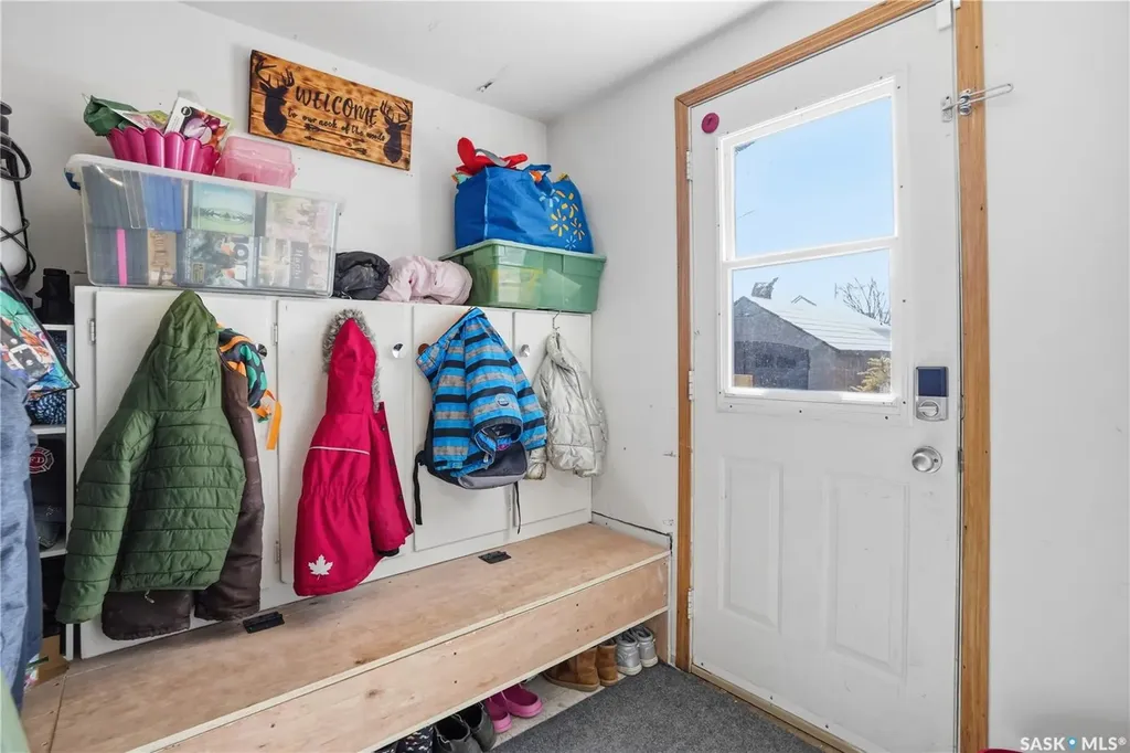 56 Iroquois Street W Moose Jaw SK S6H 5A5